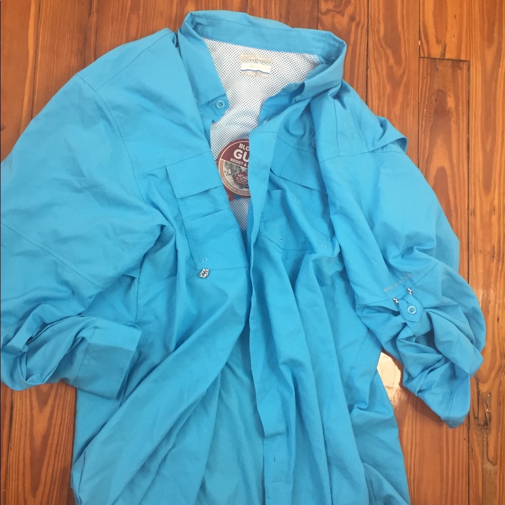 BRAND NEW WITH TAGS Columbia PFG performance top